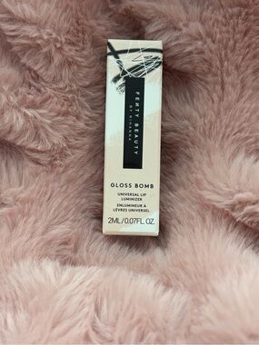 Fenty Beauty Gloss Bomb Universal Lip Luminizer